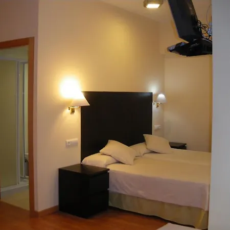 Guest house Ruiz 2*